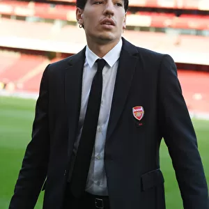 Arsenal's Hector Bellerin Before Arsenal vs Crystal Palace, Premier League 2019-20