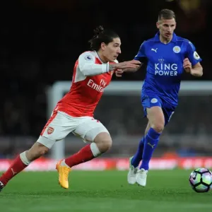 Arsenal's Hector Bellerin Faces Off Against Leicester's Marc Albrighton in Premier League Clash Arsenal's Hector Bellerin Faces Off Against Leicester's Marc Albrighton in Premier League Clash