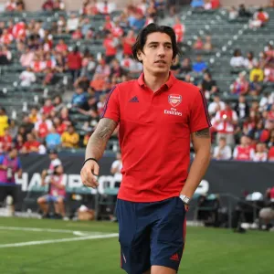 Arsenal's Hector Bellerin: Gear Up Moment Before Arsenal FC vs. FC Bayern at the International Champions Cup, 2019
