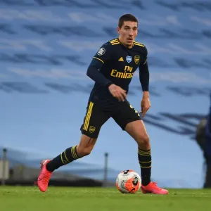 Arsenal's Hector Bellerin Goes Head-to-Head with Manchester City in Premier League Battle Arsenal's Hector Bellerin Goes Head-to-Head with Manchester City in Premier League Battle