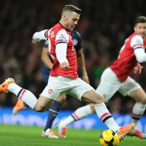Arsenal's Jack Wilshere Faces Manchester United in the Premier League