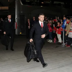 Arsenal's Jack Wilshere Readies for Manchester United Clash in Premier League (2013-14)
