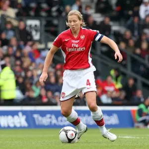 Arsenal's Jayne Ludlow Celebrates FA Cup Victory over Sunderland WFC