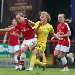 Arsenal's Jayne Ludlow Scores in 2:0 Victory over Sparta Prague in UEFA Cup Arsenal's Jayne Ludlow Scores in 2:0 Victory over Sparta Prague in UEFA Cup
