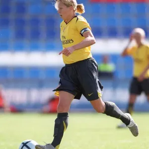Arsenal's Jayne Ludlow Scores Six Against Femina Budapest in UEFA Cup Victory Arsenal's Jayne Ludlow Scores Six Against Femina Budapest in UEFA Cup Victory