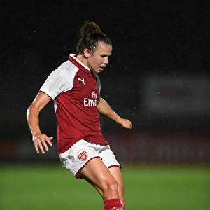 Arsenal's Jessica Samuelsson in Action: Arsenal Women vs Everton Ladies Pre-Season Match