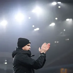 Arsenal's Jonas Eidevall Applauds Fans after Aston Villa vs Arsenal (2022-23) Arsenal's Jonas Eidevall Applauds Fans after Aston Villa vs Arsenal (2022-23)