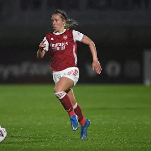 Arsenal's Jordan Nobbs in Action against West Ham United Women in FA WSL Match Amidst Empty Stands (2020-21)