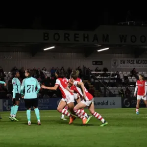 Arsenal's Jordan Nobbs Leads the Way: Arsenal Women vs Brighton Hove Albion - FA WSL Showdown
