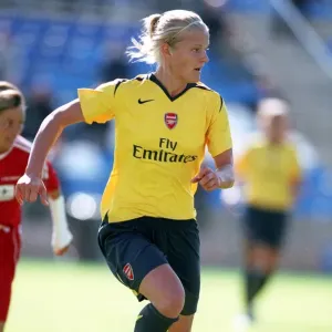 Arsenal's Katie Chapman Scores Six Goals Against Femina Budapest in UEFA Cup Arsenal's Katie Chapman Scores Six Goals Against Femina Budapest in UEFA Cup
