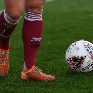 Arsenal's Katie McCabe Promotes Rainbow Laces Campaign in FA WSL Match vs Birmingham City Women