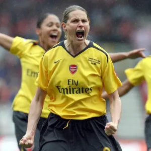 Arsenal's Kelly Smith Euphorically Celebrates Second Goal in FA Cup Final Victory (4:1 vs Charlton Athletic) Arsenal's Kelly Smith Euphorically Celebrates Second Goal in FA Cup Final Victory (4:1 vs Charlton Athletic)