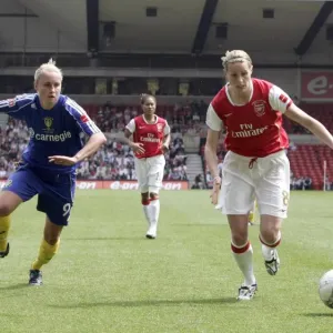 Arsenal's Kelly Smith and Steph Houghton Clash in FA Womens Cup Final: Arsenal 4-1 Leeds at The City Ground (2008)