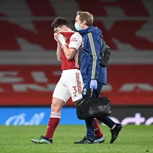 Arsenal's Kieran Tierney Exits with Injury as Emirates Stadium Remains Empty for Arsenal v Liverpool (2021)