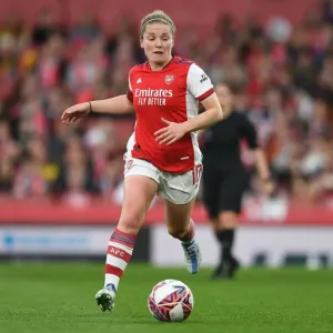 Arsenal's Kim Little Dazzles in FA WSL Showdown Against Tottenham Hotspur Arsenal's Kim Little Dazzles in FA WSL Showdown Against Tottenham Hotspur