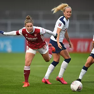 Arsenal's Kim Little Outsmarts Tottenham's Chloe Peplow in Thrilling FA Cup Clash