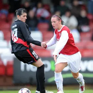Arsenal's Kim Little Scores in 4-1 Victory over Rayo Vallecano in UEFA Champions League Arsenal's Kim Little Scores in 4-1 Victory over Rayo Vallecano in UEFA Champions League