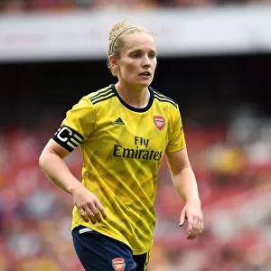 Arsenal's Kim Little Shines in Arsenal Women's Victory over FC Bayern Munich at Emirates Cup