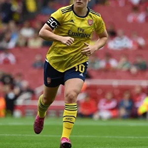 Arsenal's Kim Little Stars in Arsenal Women's Triumph over FC Bayern Munich at Emirates Cup