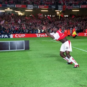 Arsenal's Kolo Toure Celebrates FA Cup Victory with Epic Backflip Arsenal's Kolo Toure Celebrates FA Cup Victory with Epic Backflip