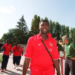 Arsenal's Kolo Toure Dominates Pre-Season Friendly Against Schwadorf, 2006