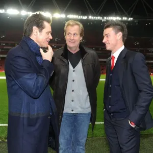 Arsenal's Koscielny Mingles with Jim Carrey and Jeff Daniels Before Arsenal vs Manchester United Arsenal's Koscielny Mingles with Jim Carrey and Jeff Daniels Before Arsenal vs Manchester United