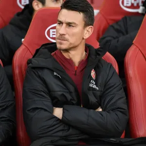 Arsenal's Koscielny: Unwavering Focus Before Arsenal vs Huddersfield Arsenal's Koscielny: Unwavering Focus Before Arsenal vs Huddersfield