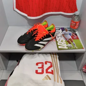 Arsenal's Kyra Cooney-Cross Gears Up for Barclays Super League Showdown in New Adidas Boots