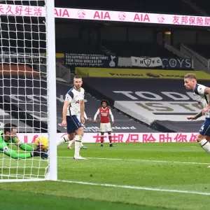 Arsenal's Lacazette Denied by Lloris in Tottenham Showdown (Premier League 2020-21) Arsenal's Lacazette Denied by Lloris in Tottenham Showdown (Premier League 2020-21)