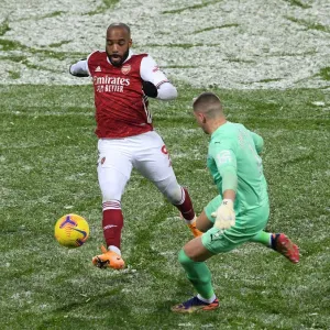Arsenal's Lacazette Faces Off Against WBA's Johnstone in Premier League Clash Arsenal's Lacazette Faces Off Against WBA's Johnstone in Premier League Clash