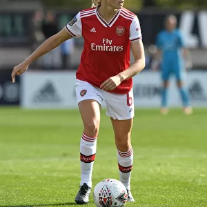 Arsenal's Leah Williamson in Action: Arsenal Women vs West Ham United (WSL 2019-20)