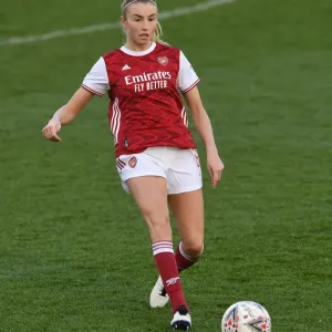 Arsenal's Leah Williamson in Action: Arsenal Women vs. Everton Women, Barclays FA WSL Clash at Meadow Park (2020-21) Arsenal's Leah Williamson in Action: Arsenal Women vs. Everton Women, Barclays FA WSL Clash at Meadow Park (2020-21)