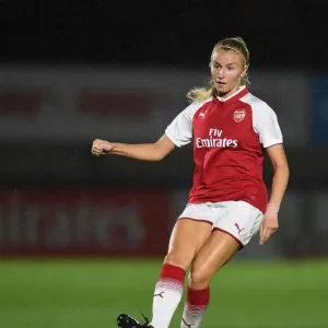 Arsenal's Leah Williamson in Action: Arsenal Women vs Everton Ladies Pre-Season Match