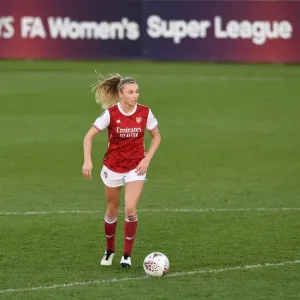 Arsenal's Leah Williamson in Action: Arsenal Women vs Everton Women, FA WSL (2020-21) Arsenal's Leah Williamson in Action: Arsenal Women vs Everton Women, FA WSL (2020-21)