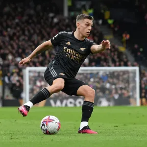 Arsenal's Leandro Trossard in Action against Fulham in Premier League Clash (2022-23)