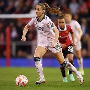 Arsenal's Lia Walti Goes Head-to-Head with Manchester United in FA Women's Super League Showdown Arsenal's Lia Walti Goes Head-to-Head with Manchester United in FA Women's Super League Showdown