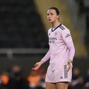 Arsenal's Lotte Wubben-Moy in Action: FA Women's Super League Showdown between Arsenal and Manchester United, 2022-23 Arsenal's Lotte Wubben-Moy in Action: FA Women's Super League Showdown between Arsenal and Manchester United, 2022-23