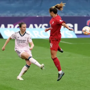 Arsenal's Lotte Wubben-Moy in Action: FA WSL Showdown - Arsenal vs Liverpool