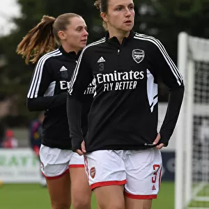 Arsenal's Lotte Wubben-Moy Gears Up for FA WSL Clash Against Everton at Meadow Park