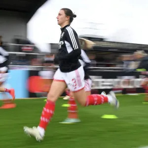 Arsenal's Lotte Wubben-Moy Prepares for FA WSL Clash Against Everton at Meadow Park Arsenal's Lotte Wubben-Moy Prepares for FA WSL Clash Against Everton at Meadow Park