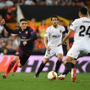 Arsenal's Lucas Torreira Clashes with Valencia's Ezequiel Garay in UEFA Europa League Semi-Final Arsenal's Lucas Torreira Clashes with Valencia's Ezequiel Garay in UEFA Europa League Semi-Final