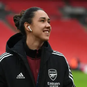 Arsenal's Manuela Zinsberger Prepares for FA Women's Cup Final Showdown Against Chelsea at Wembley Stadium Arsenal's Manuela Zinsberger Prepares for FA Women's Cup Final Showdown Against Chelsea at Wembley Stadium