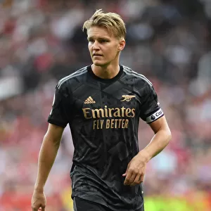 Arsenal's Martin Odegaard Faces Off Against Manchester United in Intense 2022-23 Premier League Showdown