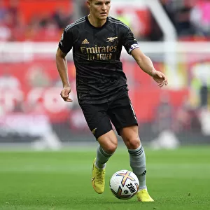 Arsenal's Martin Odegaard Faces Off Against Manchester United in Intense 2022-23 Premier League Showdown