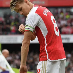 Arsenal's Martin Odegaard Faces Off Against Tottenham in the 2023-24 Premier League Showdown at Emirates Stadium Arsenal's Martin Odegaard Faces Off Against Tottenham in the 2023-24 Premier League Showdown at Emirates Stadium