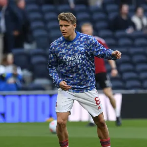 Arsenal's Martin Odegaard Gears Up for Tottenham Showdown - Premier League 2021-22 Arsenal's Martin Odegaard Gears Up for Tottenham Showdown - Premier League 2021-22