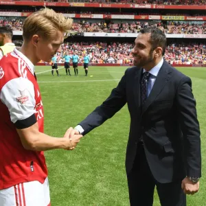 Arsenal's Martin Odegaard Lifts Emirates Cup after Victory over Sevilla Arsenal's Martin Odegaard Lifts Emirates Cup after Victory over Sevilla