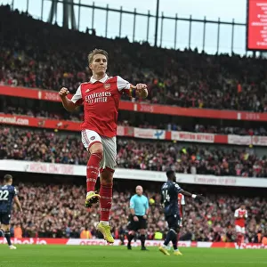Arsenal's Martin Odegaard Scores Fifth Goal in Thrilling Victory over Nottingham Forest (2022-23)