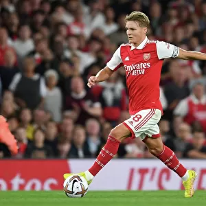 Arsenal's Martin Odegaard Shines in Arsenal FC vs. Aston Villa (2022-23)