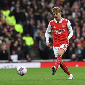 Arsenal's Martin Odegaard Shines in Arsenal FC vs Leeds United Premier League Clash (2022-23)